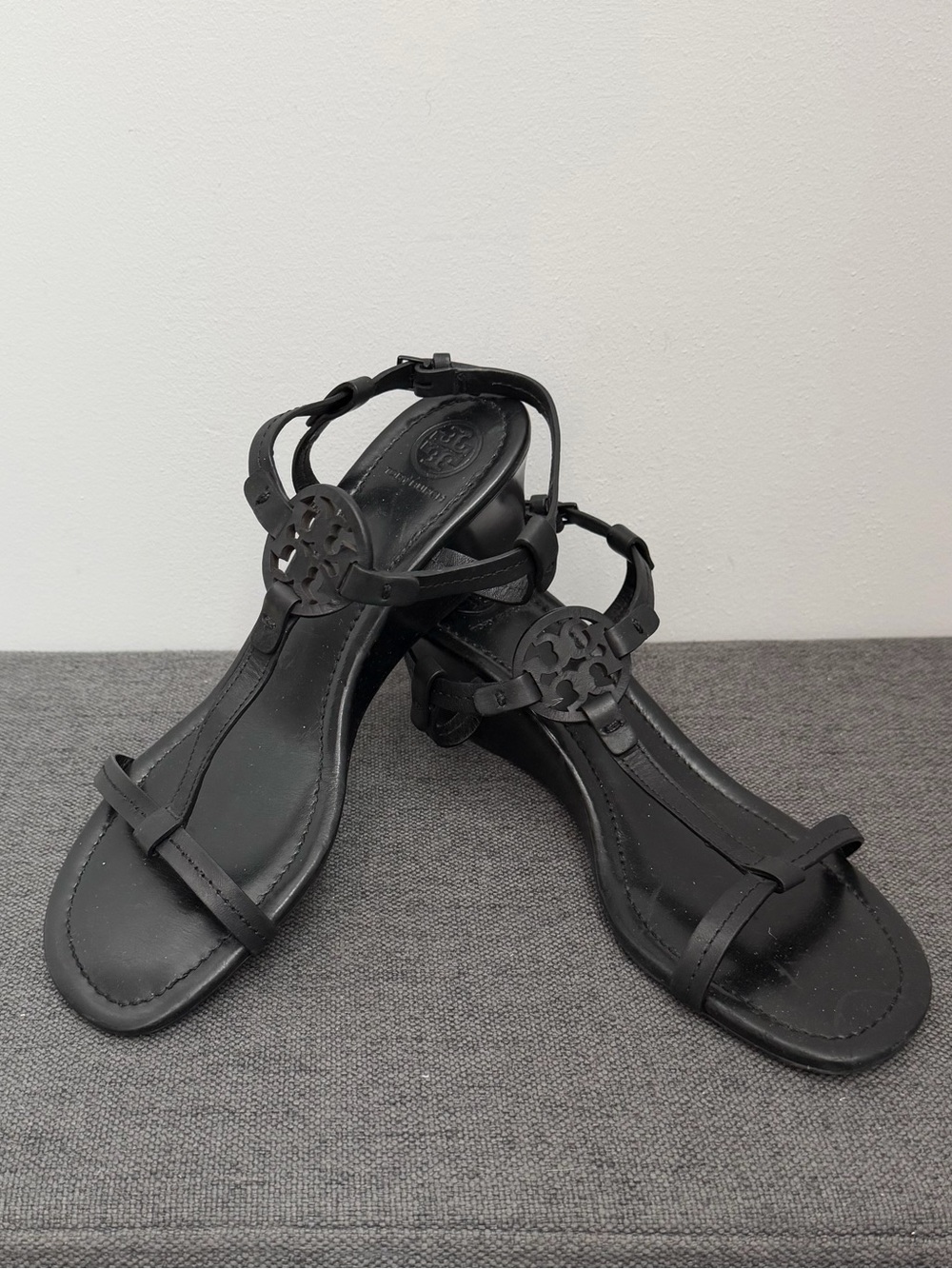 Tory Burch Black Leather Logo Circle T-Strap Sandals